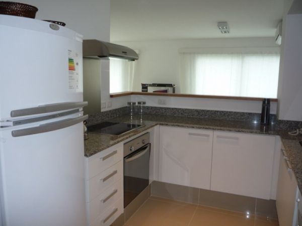 Departamento en alquiler en Playa Brava.